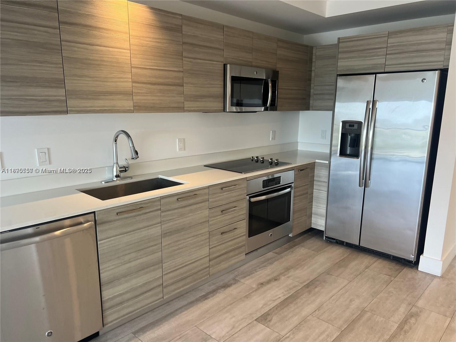 121 NE 34th St #1610, Miami FL 33137