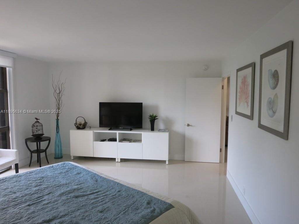 1111 Crandon Blvd #C403, Key Biscayne FL 33149
