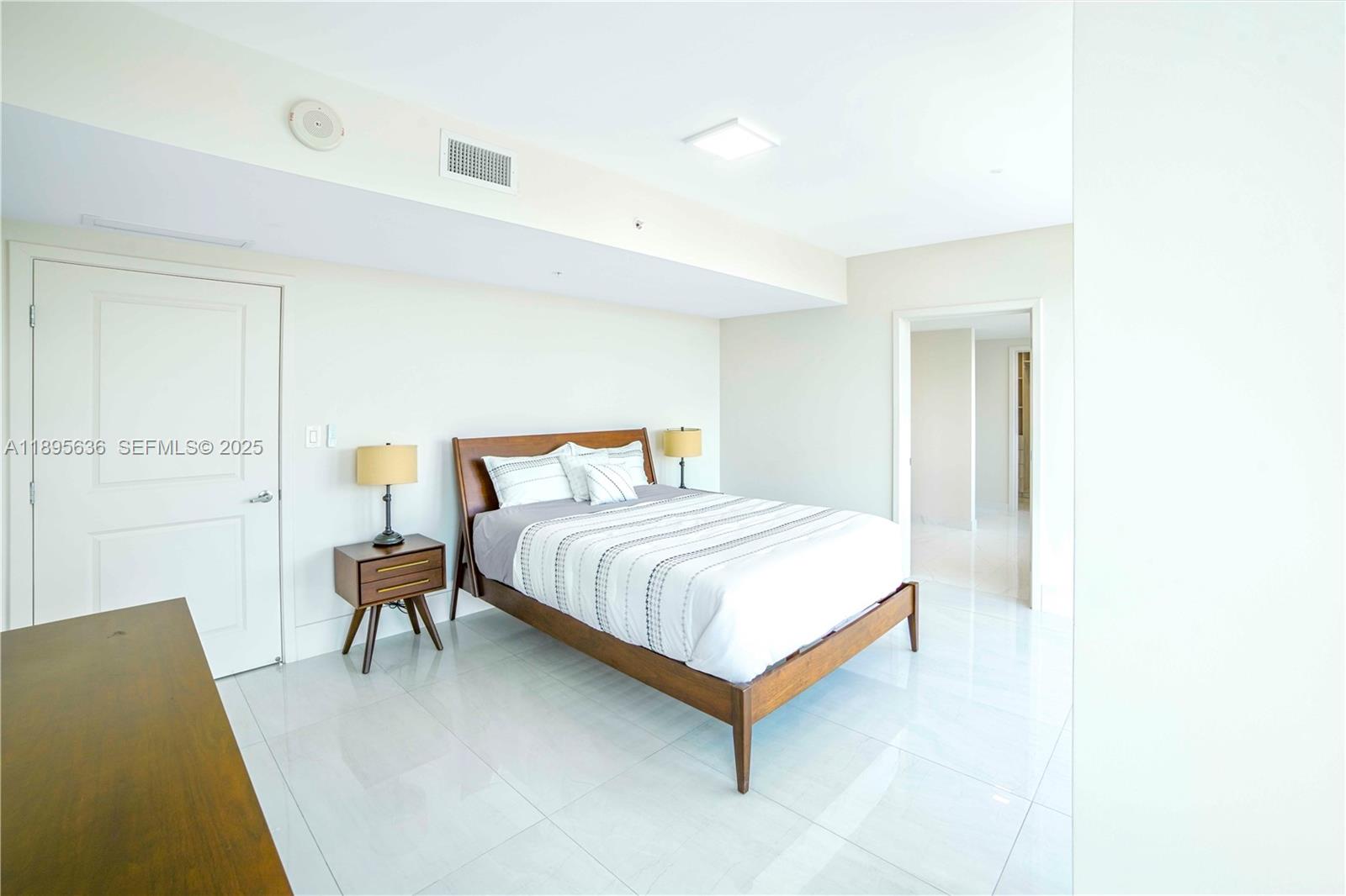400 Sunny Isles Blvd #1408, Sunny Isles Beach FL 33160