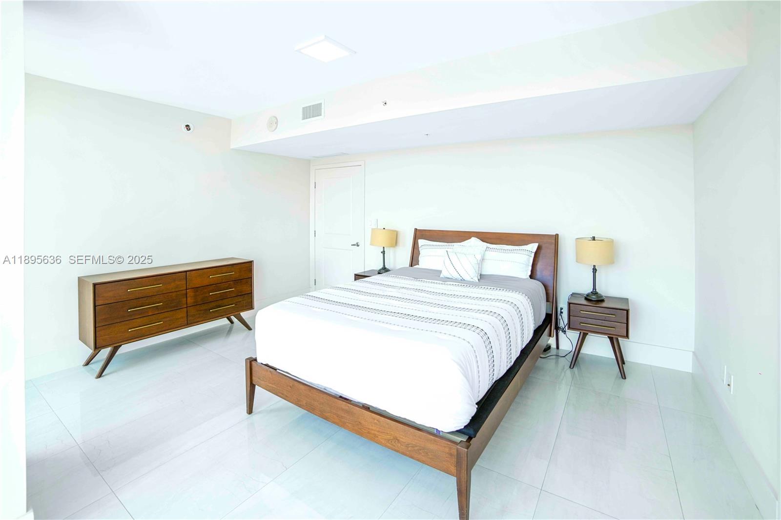 400 Sunny Isles Blvd #1408, Sunny Isles Beach FL 33160