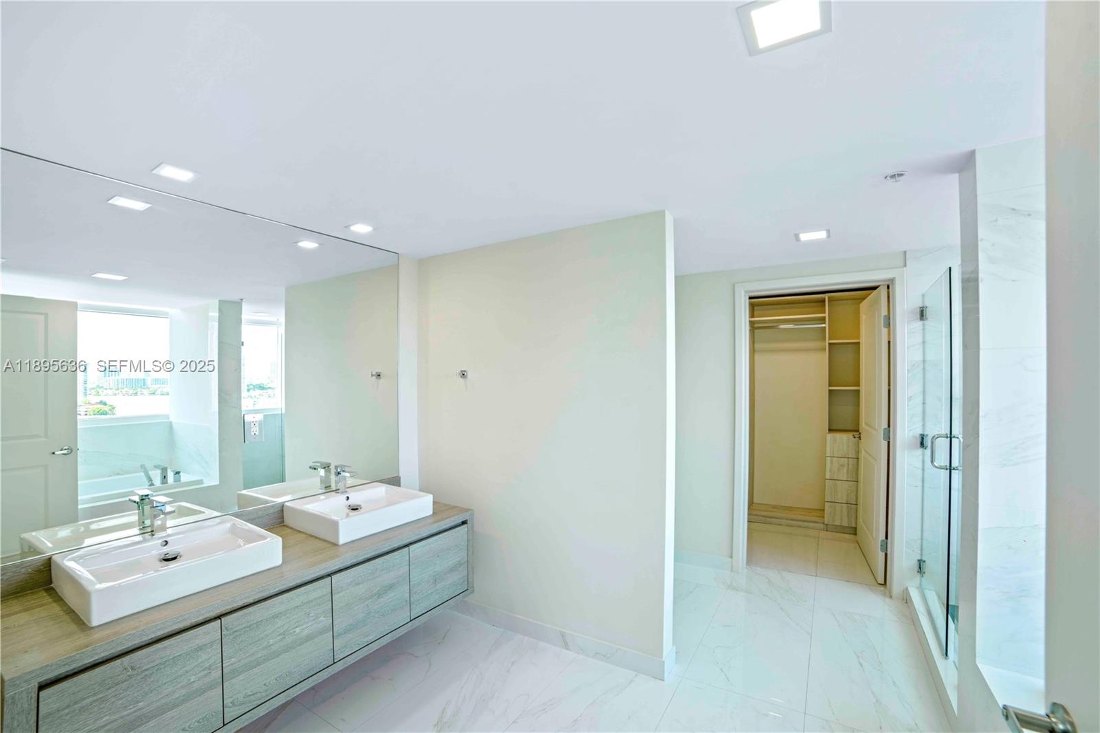 400 Sunny Isles Blvd #1408, Sunny Isles Beach FL 33160