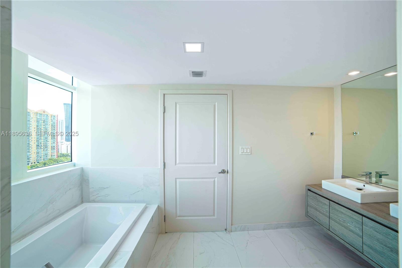 400 Sunny Isles Blvd #1408, Sunny Isles Beach FL 33160