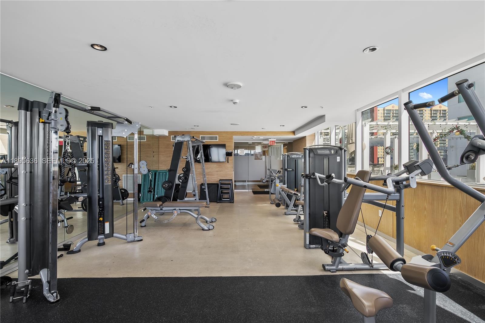 400 Sunny Isles Blvd #1408, Sunny Isles Beach FL 33160