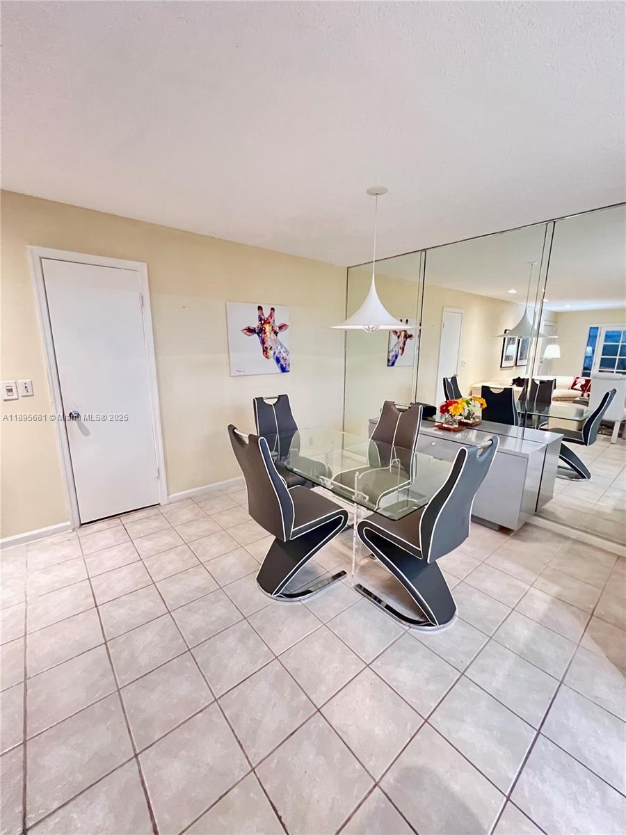 6385 Bay Club Dr #2, Fort Lauderdale FL 33308