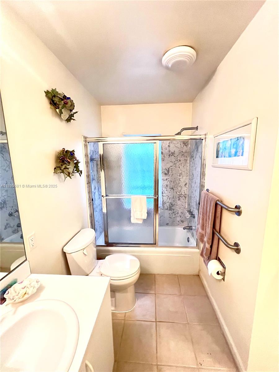 6385 Bay Club Dr #2, Fort Lauderdale FL 33308