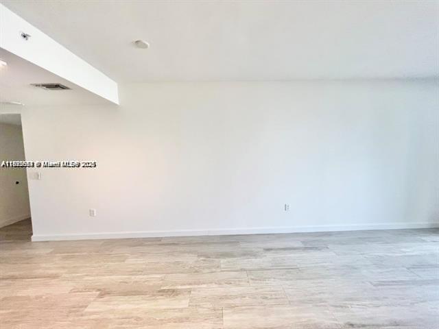 45 SW 9th St #3009, Miami FL 33130