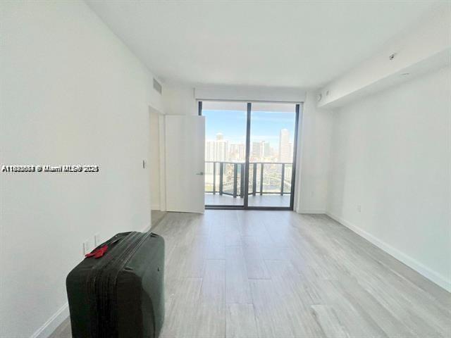 45 SW 9th St #3009, Miami FL 33130