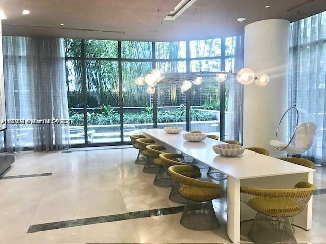 45 SW 9th St #3009, Miami FL 33130