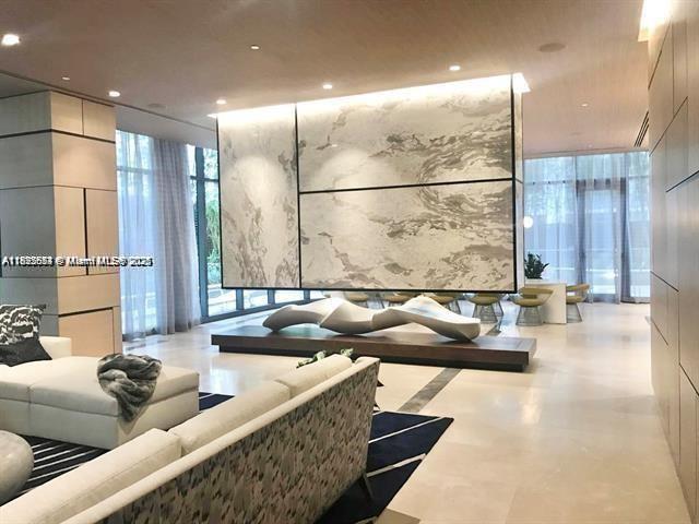 45 SW 9th St #3009, Miami FL 33130