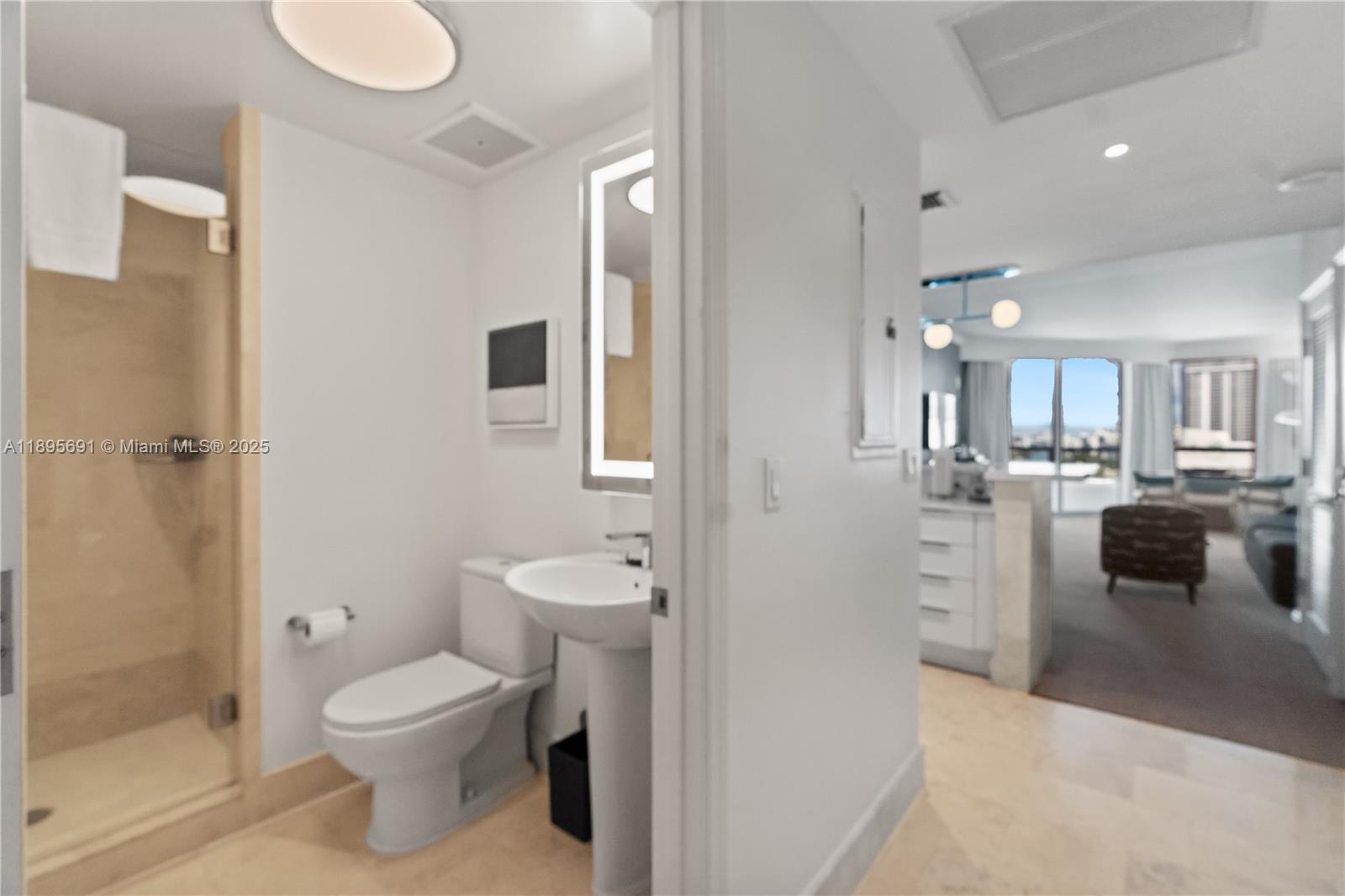 4401 Collins Ave #2011, Miami Beach FL 33140