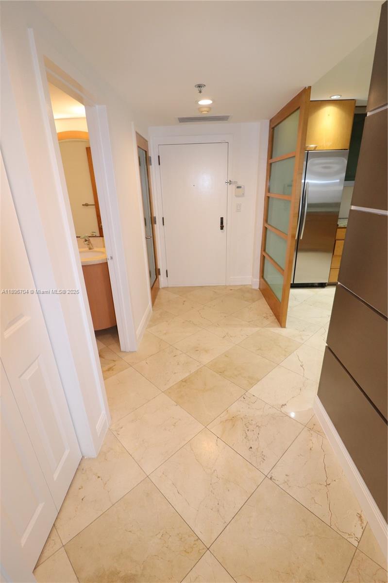 201 Crandon Blvd #636, Key Biscayne FL 33149