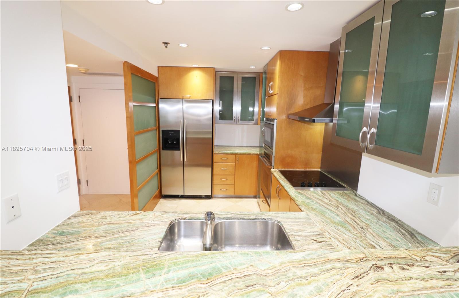 201 Crandon Blvd #636, Key Biscayne FL 33149
