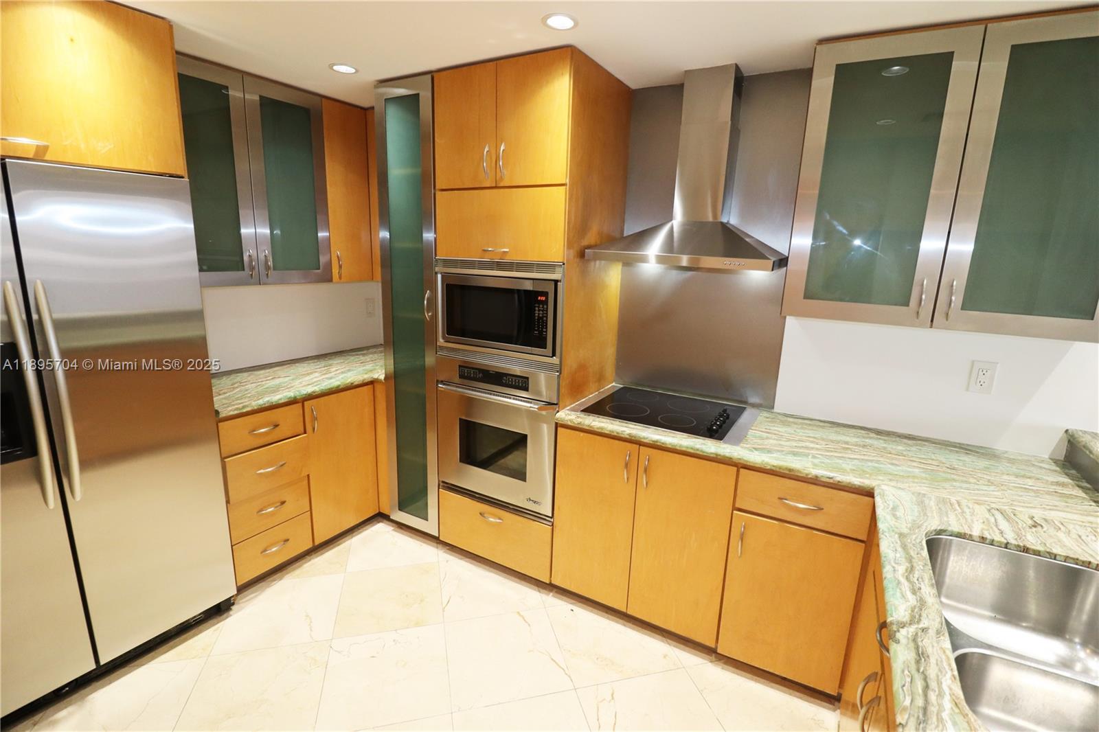 201 Crandon Blvd #636, Key Biscayne FL 33149