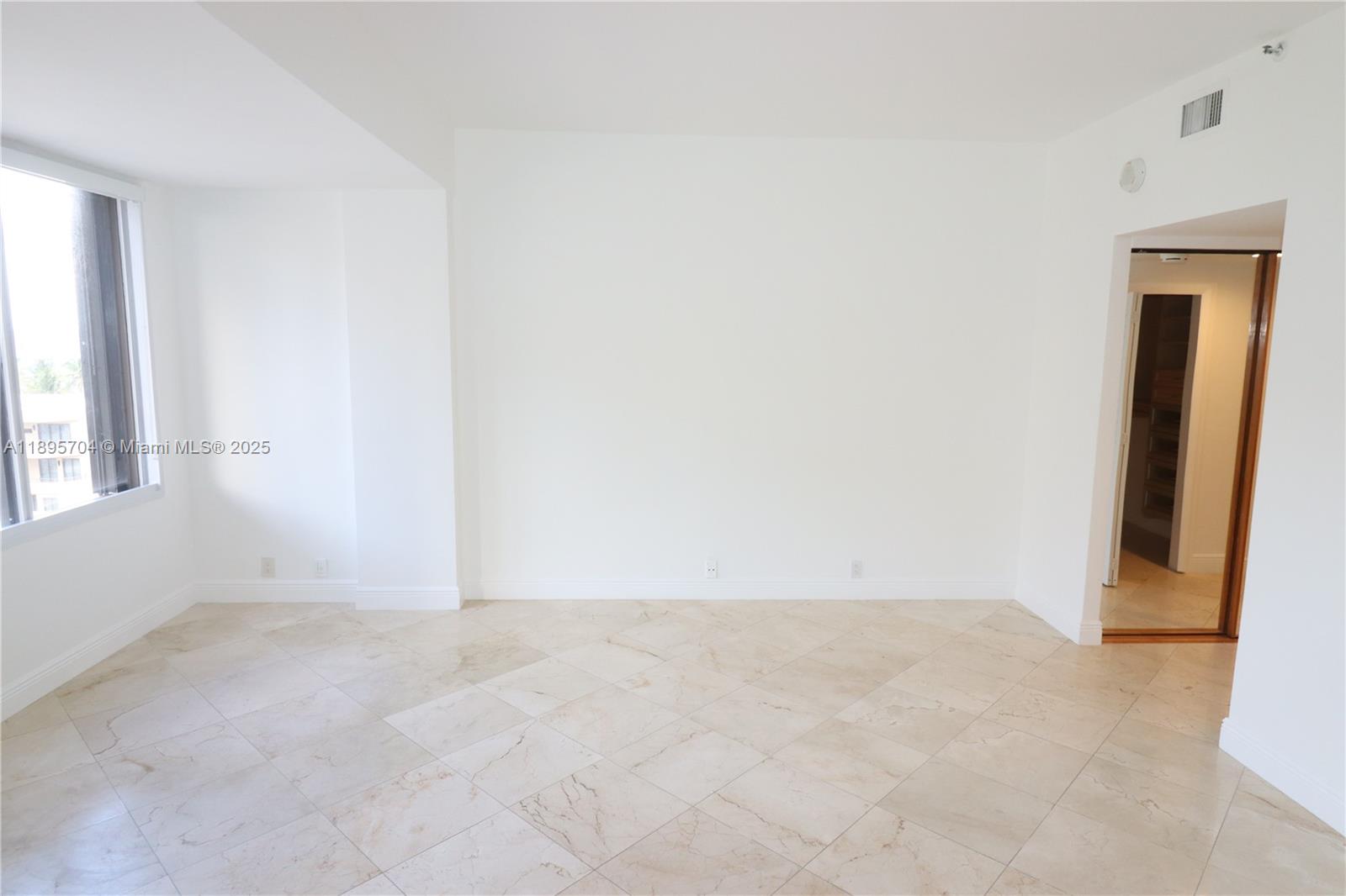 201 Crandon Blvd #636, Key Biscayne FL 33149