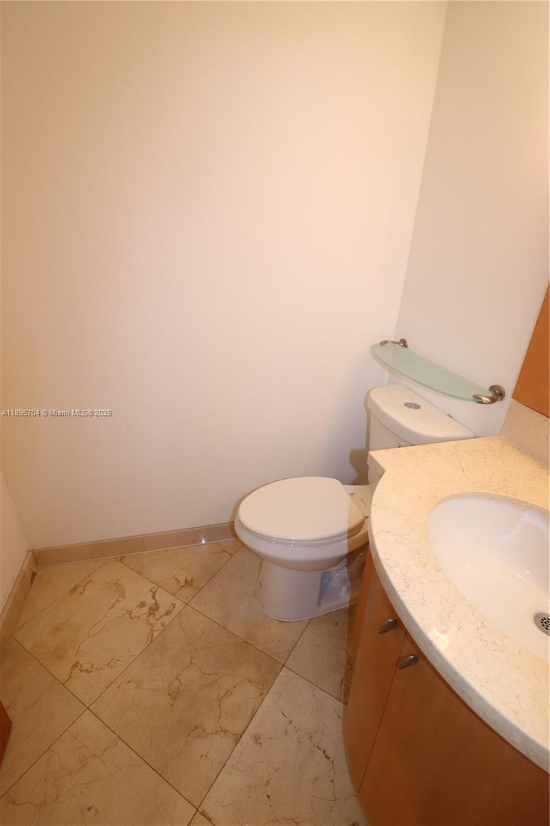 201 Crandon Blvd #636, Key Biscayne FL 33149
