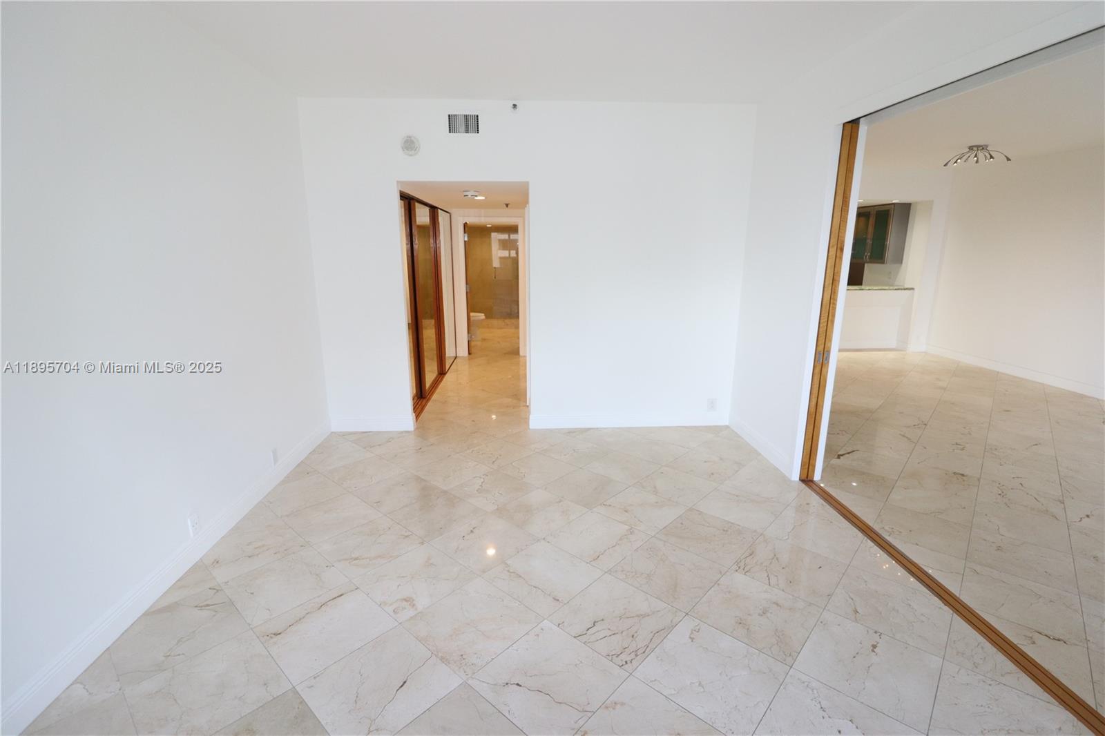 201 Crandon Blvd #636, Key Biscayne FL 33149