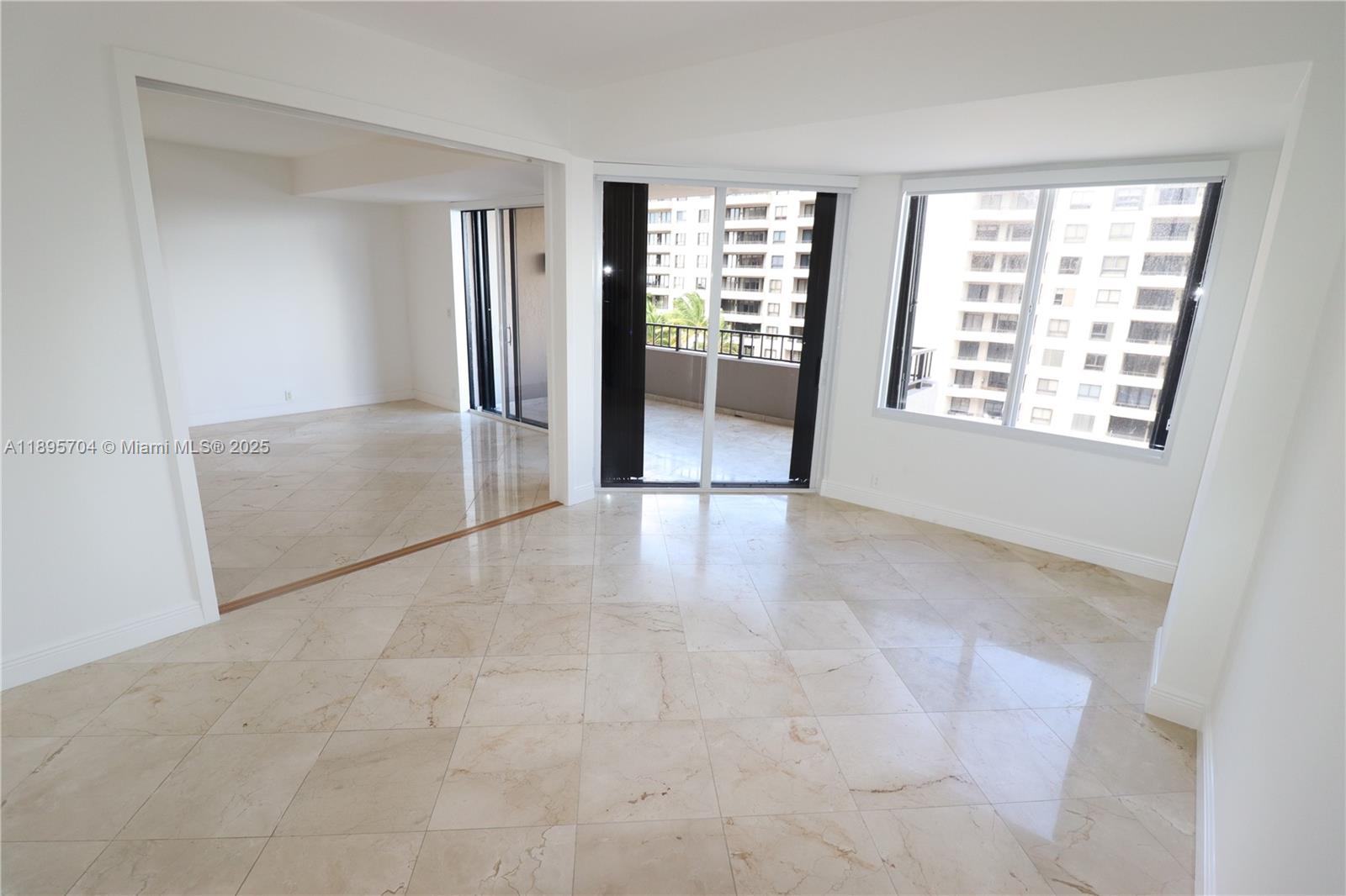 201 Crandon Blvd #636, Key Biscayne FL 33149