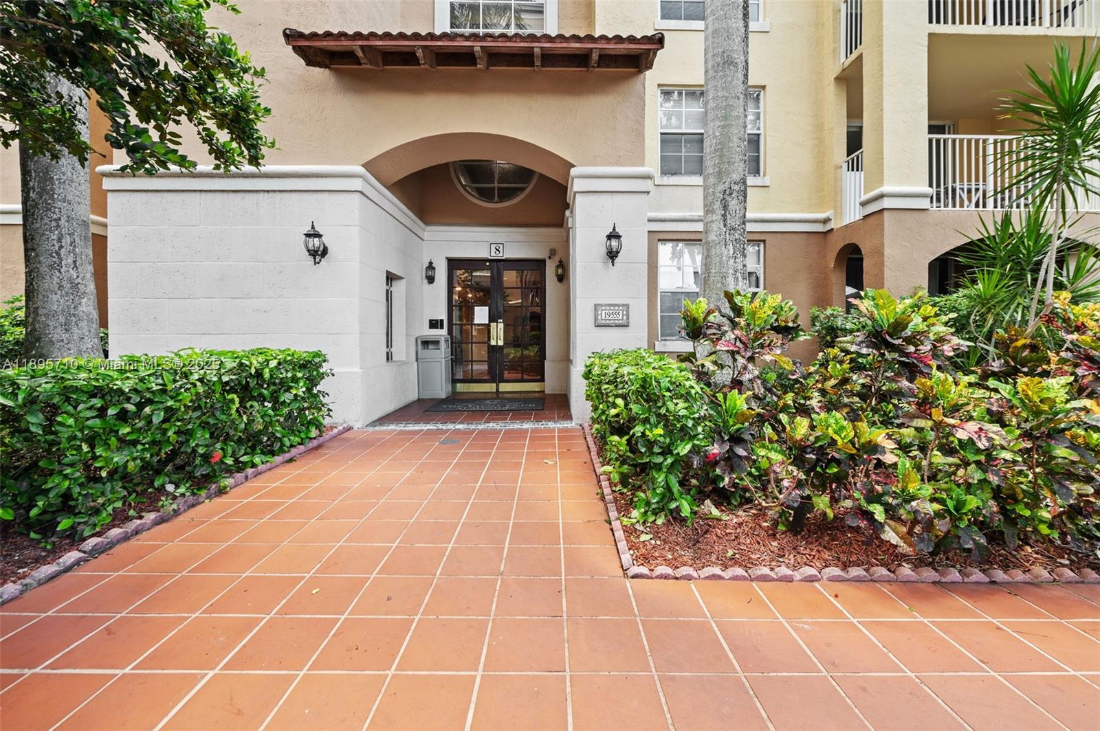 19555 E Country Club Dr #8308, Aventura FL 33180