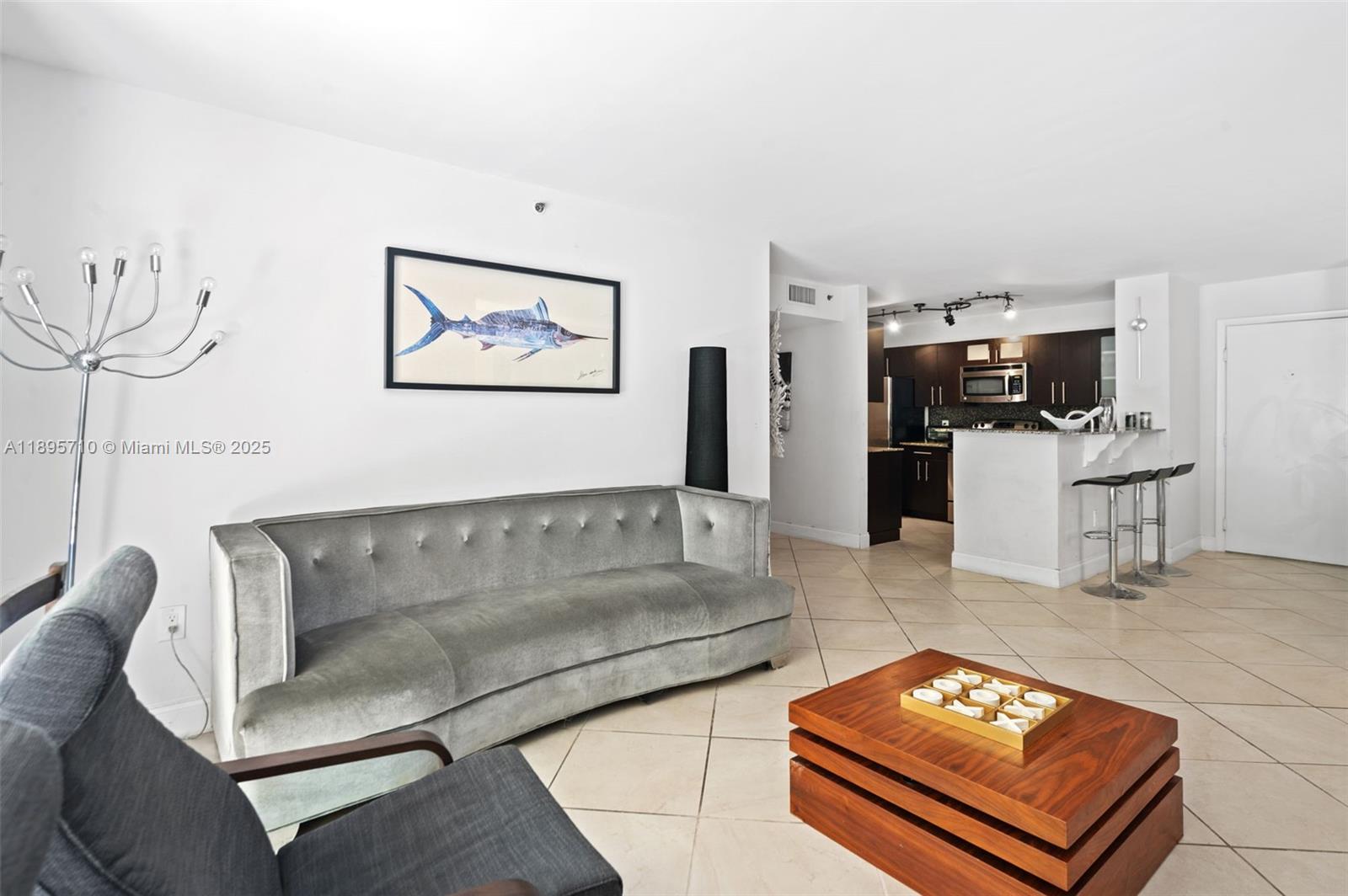 19555 E Country Club Dr #8308, Aventura FL 33180