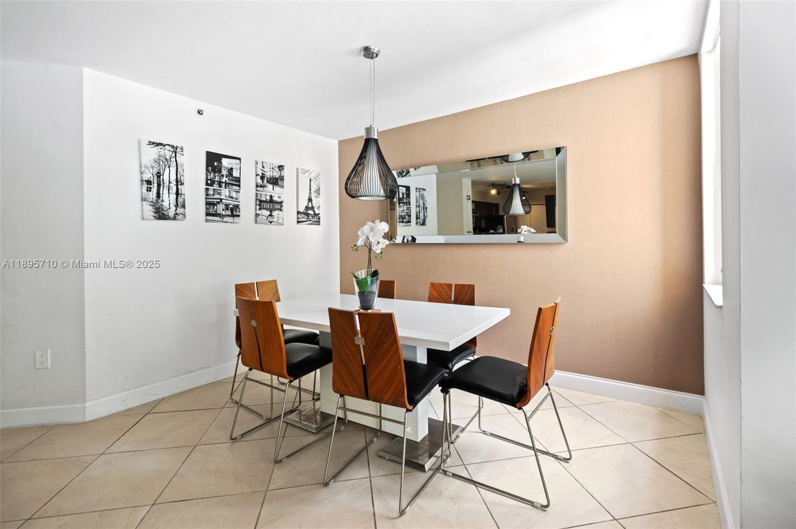 19555 E Country Club Dr #8308, Aventura FL 33180