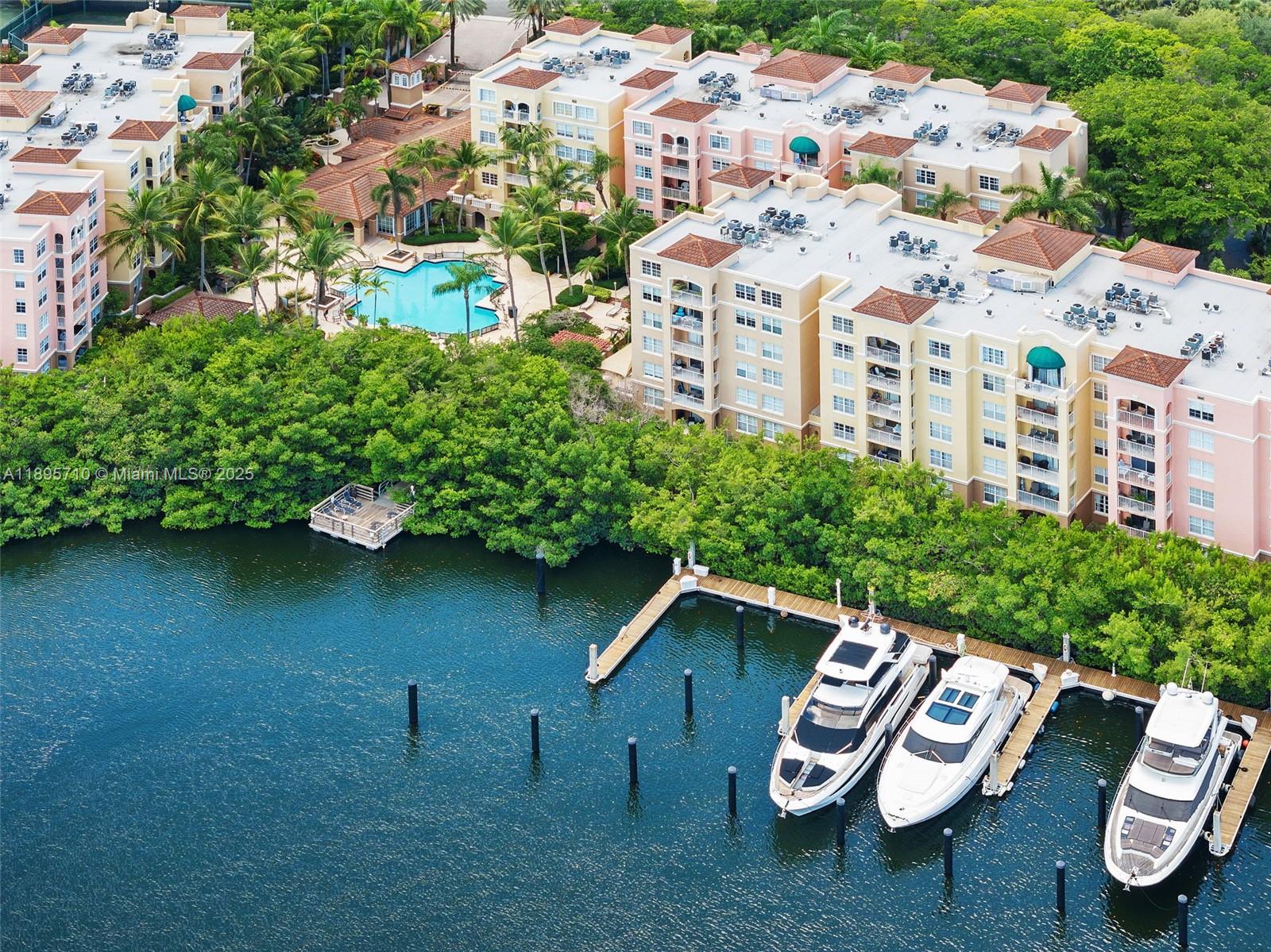19555 E Country Club Dr #8308, Aventura FL 33180