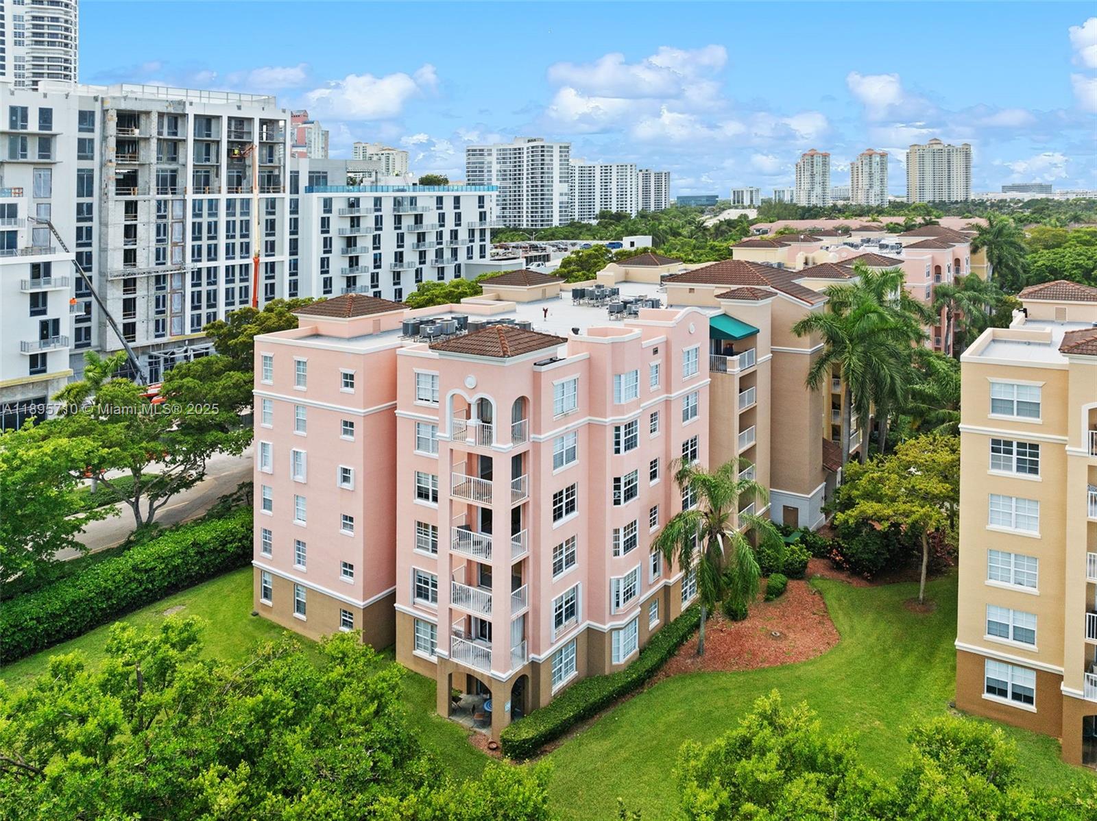 19555 E Country Club Dr #8308, Aventura FL 33180