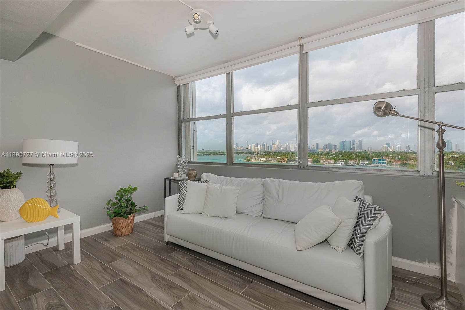 3 Island Ave #09E, Miami Beach FL 33139