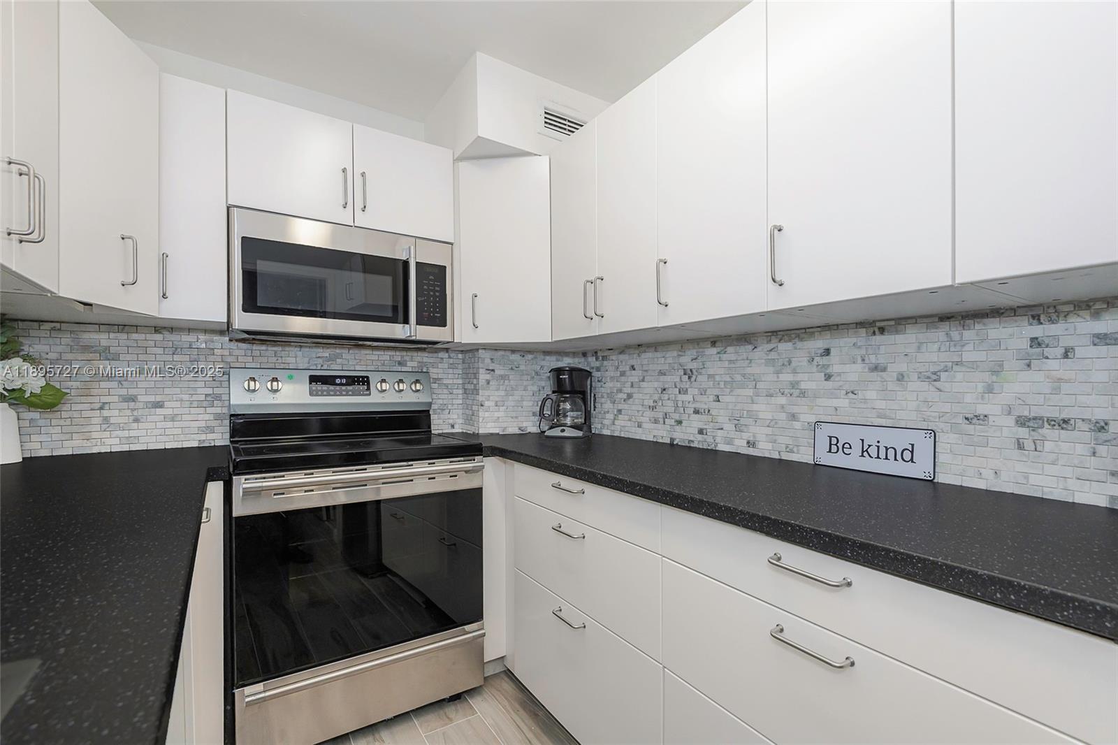 3 Island Ave #09E, Miami Beach FL 33139