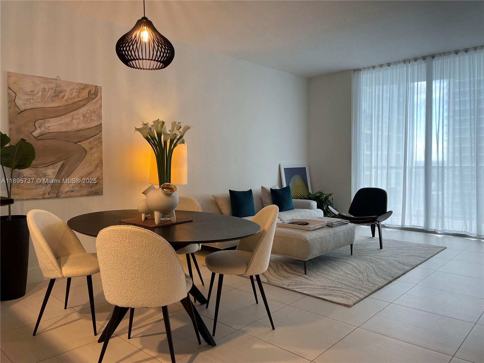 1060 Brickell Ave #2413, Miami FL 33131