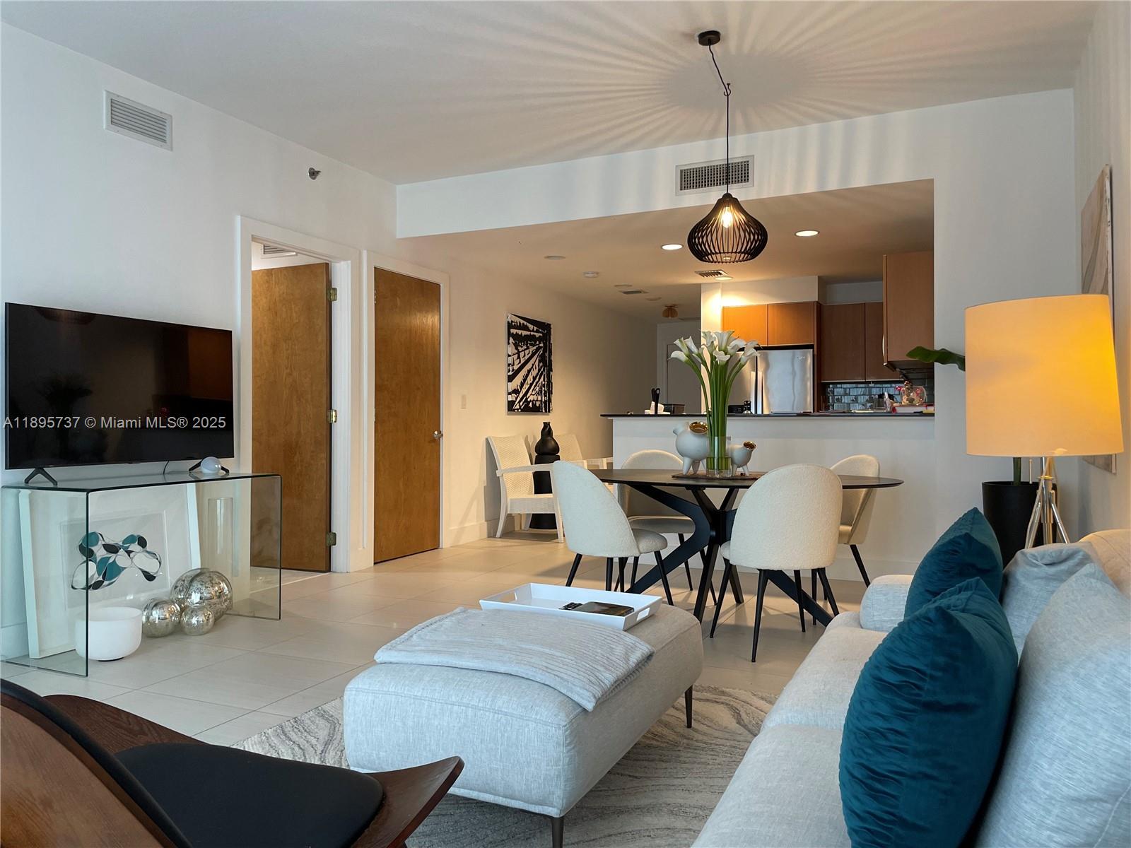 1060 Brickell Ave #2413, Miami FL 33131