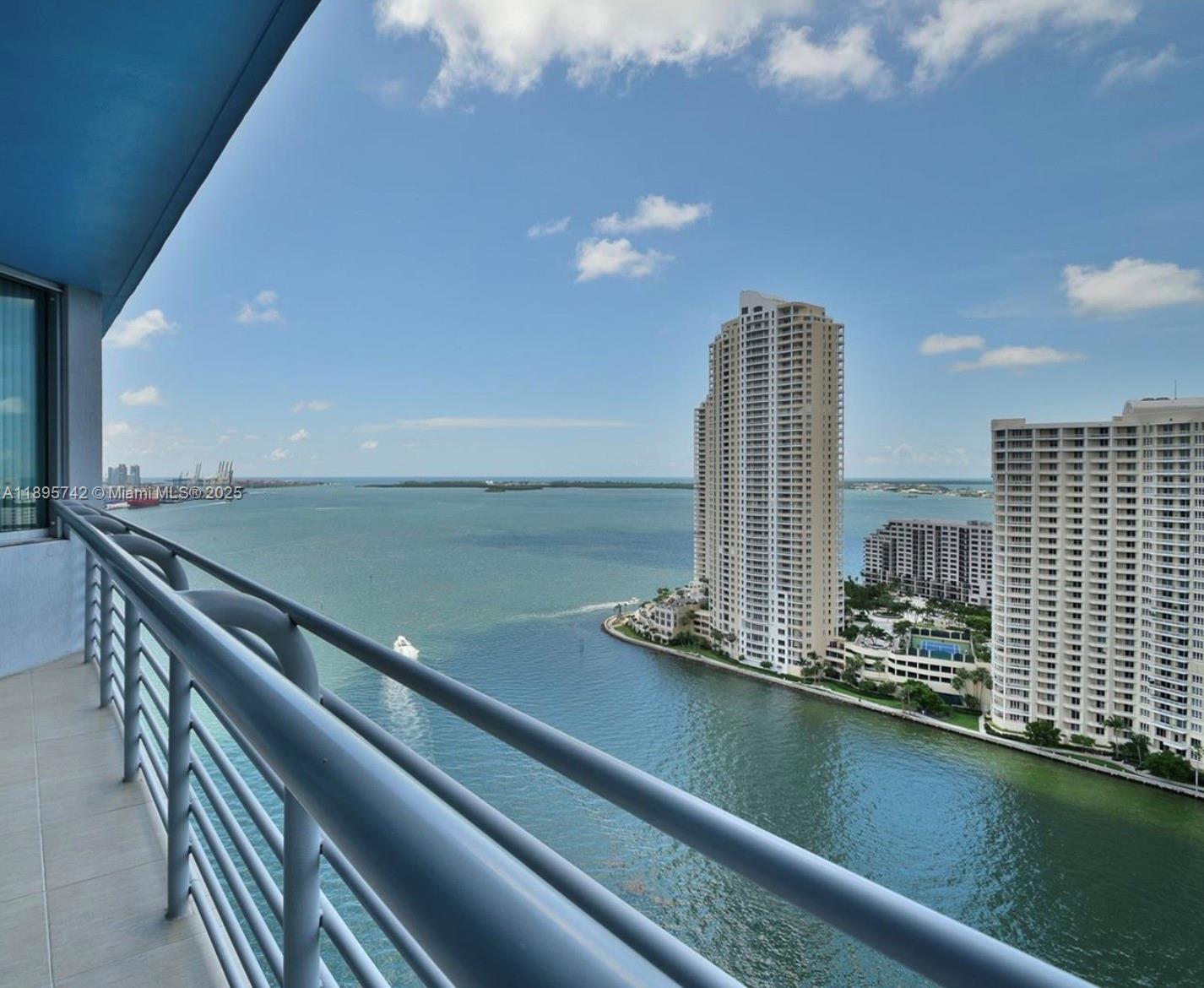 335 S Biscayne Blvd #2707, Miami FL 33131
