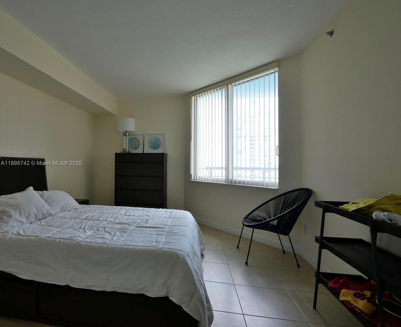 335 S Biscayne Blvd #2707, Miami FL 33131