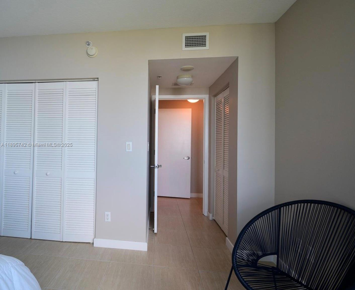 335 S Biscayne Blvd #2707, Miami FL 33131