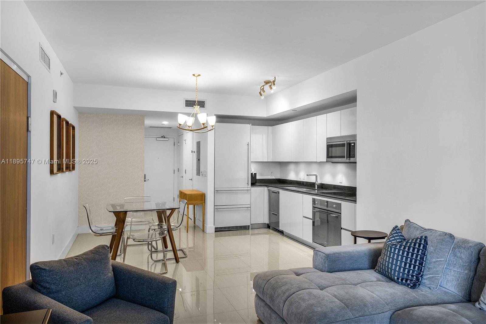 1010 Brickell Ave #3208, Miami FL 33131
