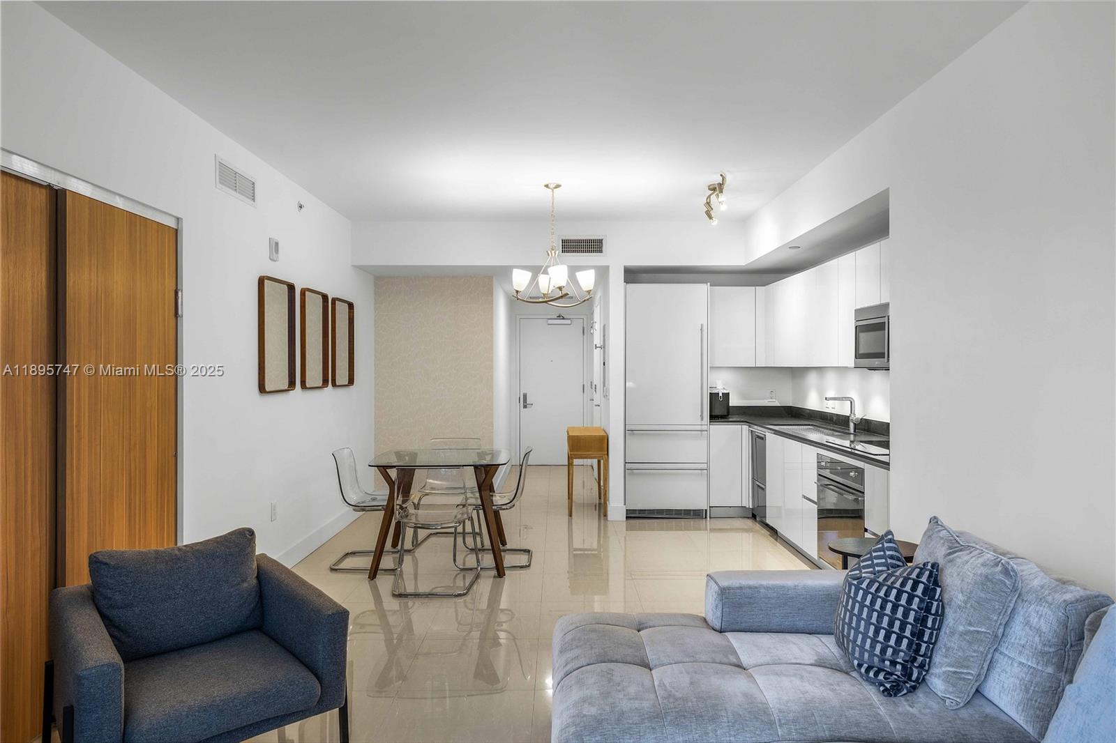 1010 Brickell Ave #3208, Miami FL 33131