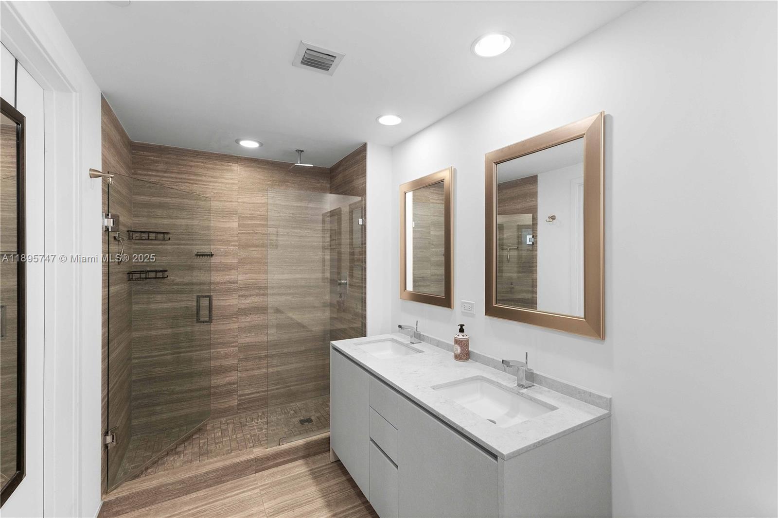 1010 Brickell Ave #3208, Miami FL 33131