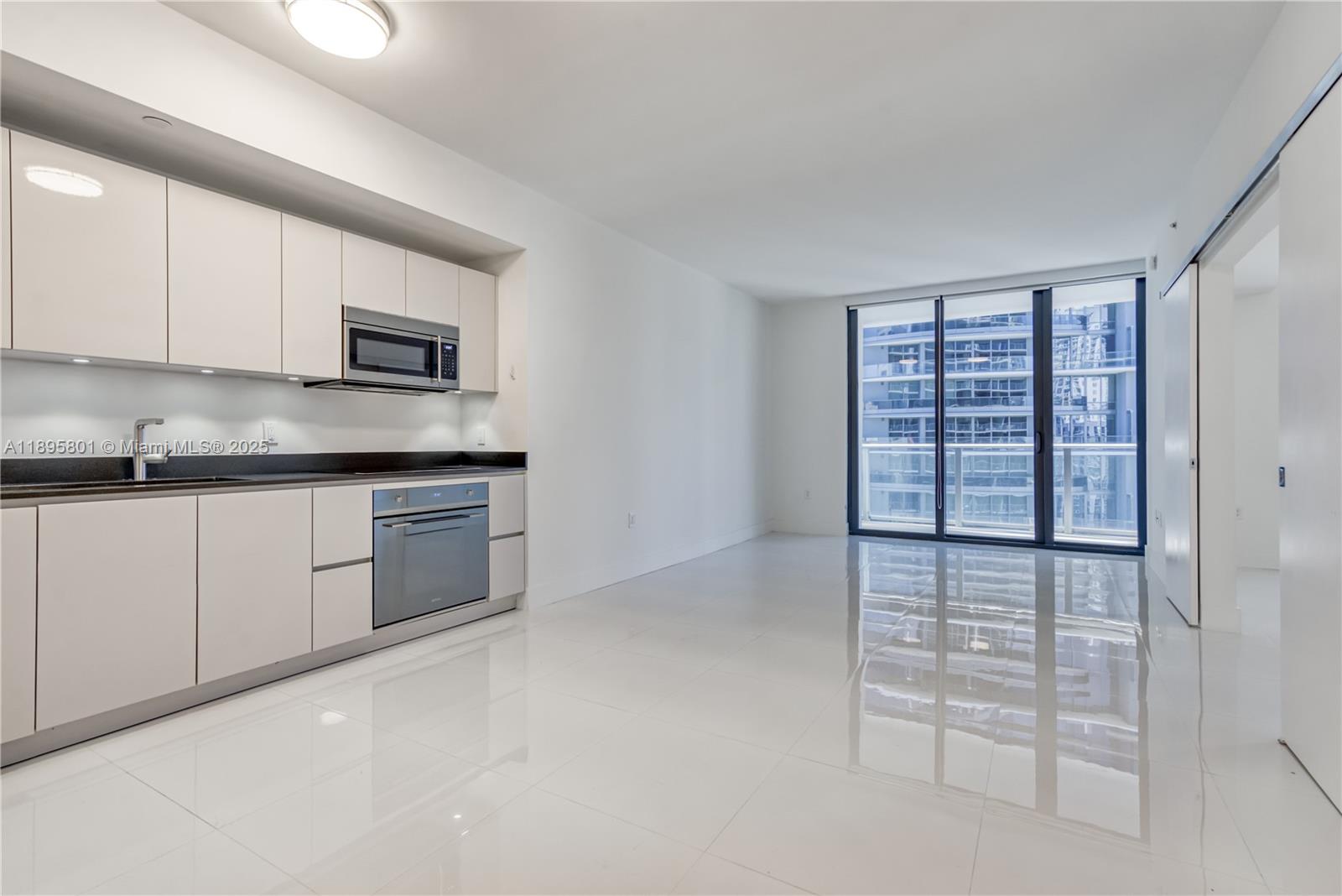 1010 Brickell Ave #3908, Miami FL 33131