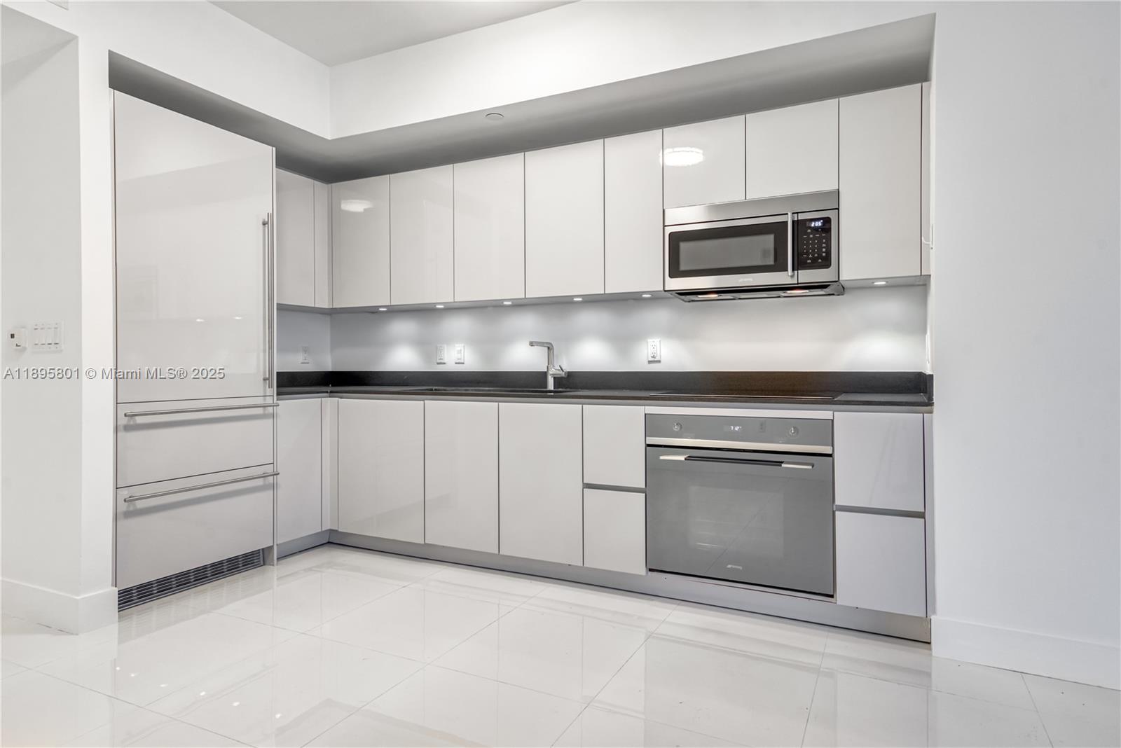1010 Brickell Ave #3908, Miami FL 33131