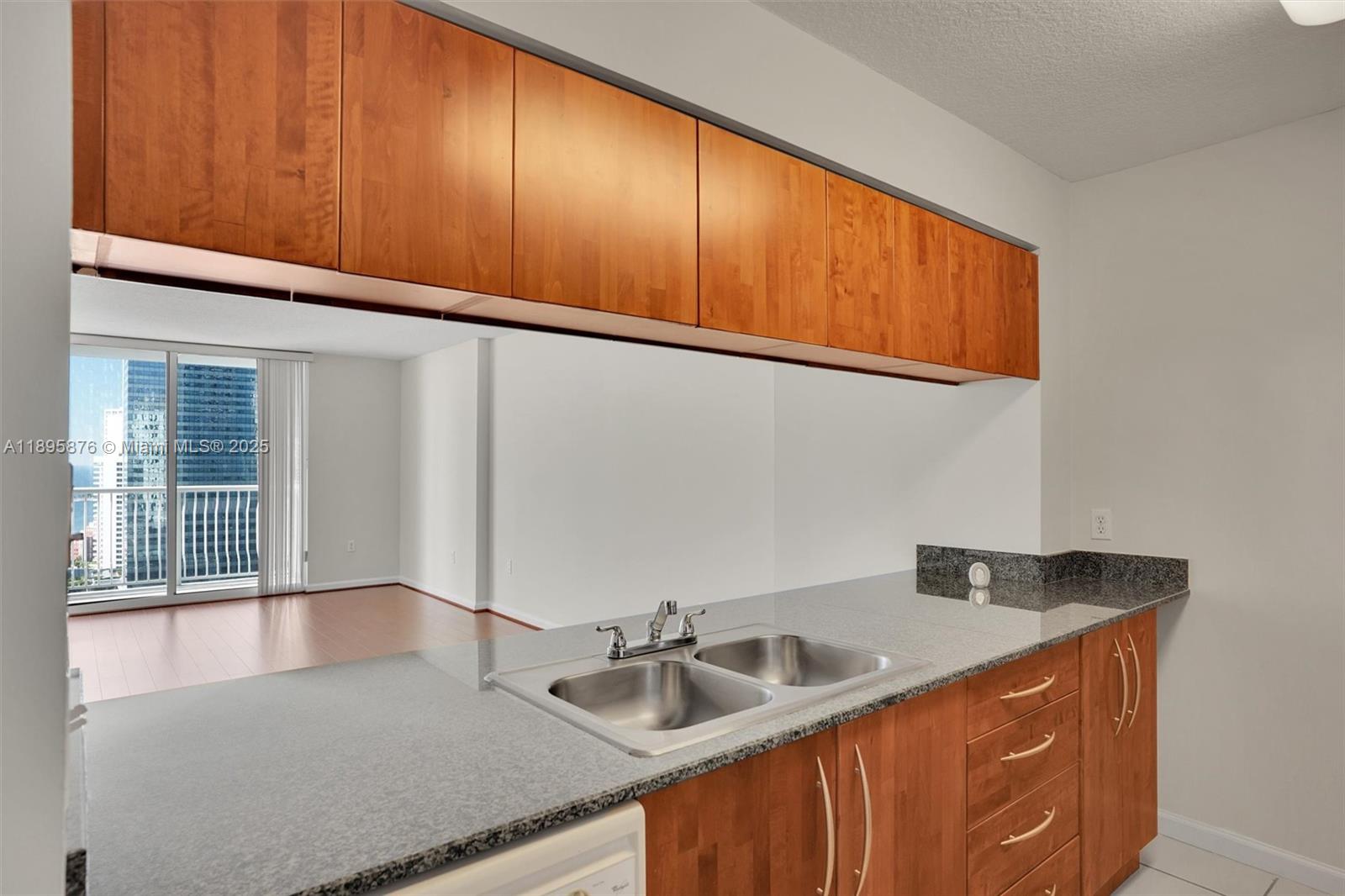 1200 Brickell Bay Dr #2821, Miami FL 33131