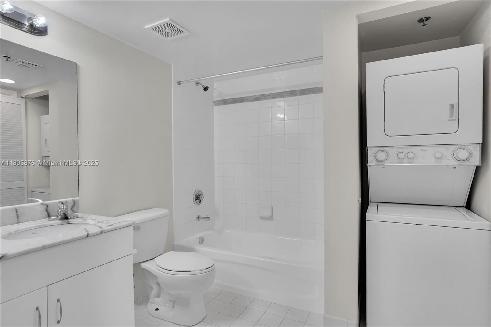 1200 Brickell Bay Dr #2821, Miami FL 33131