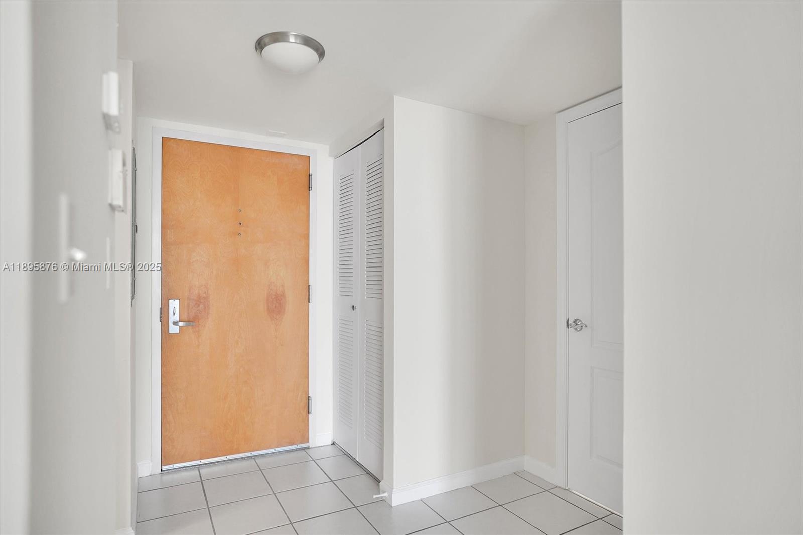 1200 Brickell Bay Dr #2821, Miami FL 33131