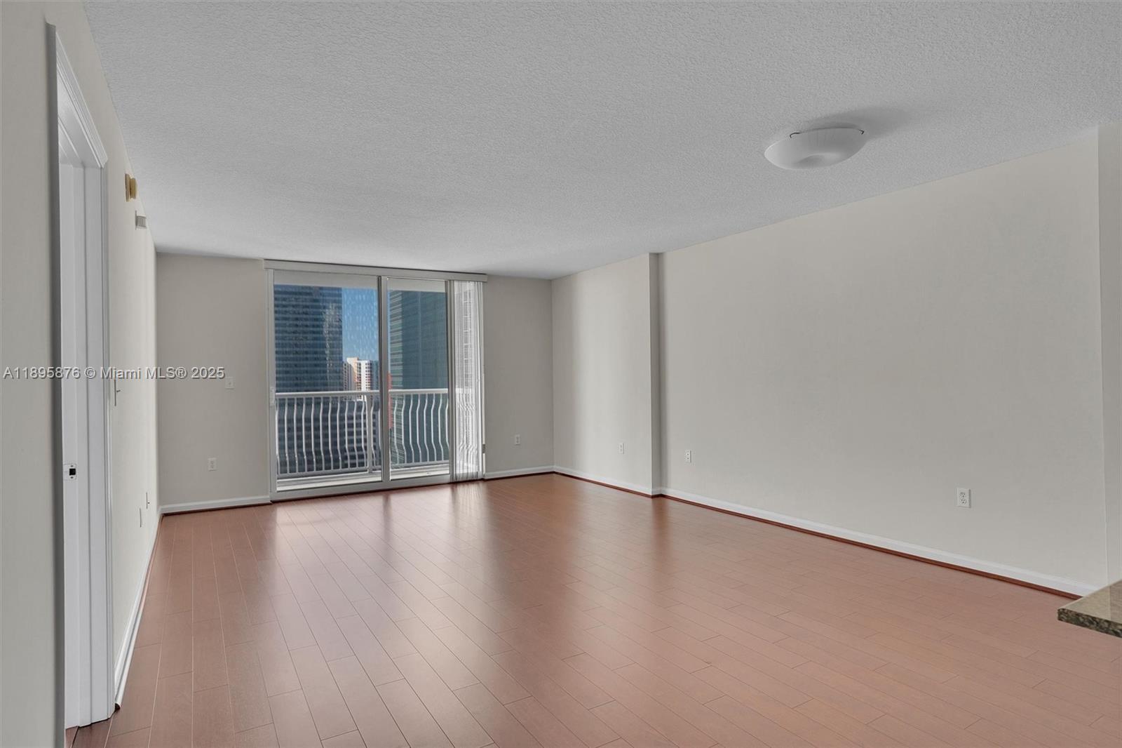 1200 Brickell Bay Dr #2821, Miami FL 33131