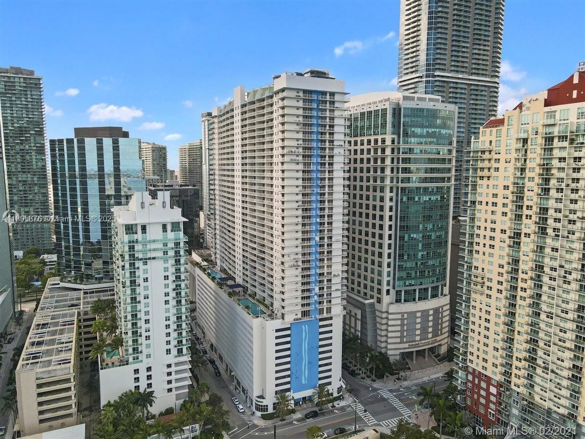 1200 Brickell Bay Dr #2821, Miami FL 33131