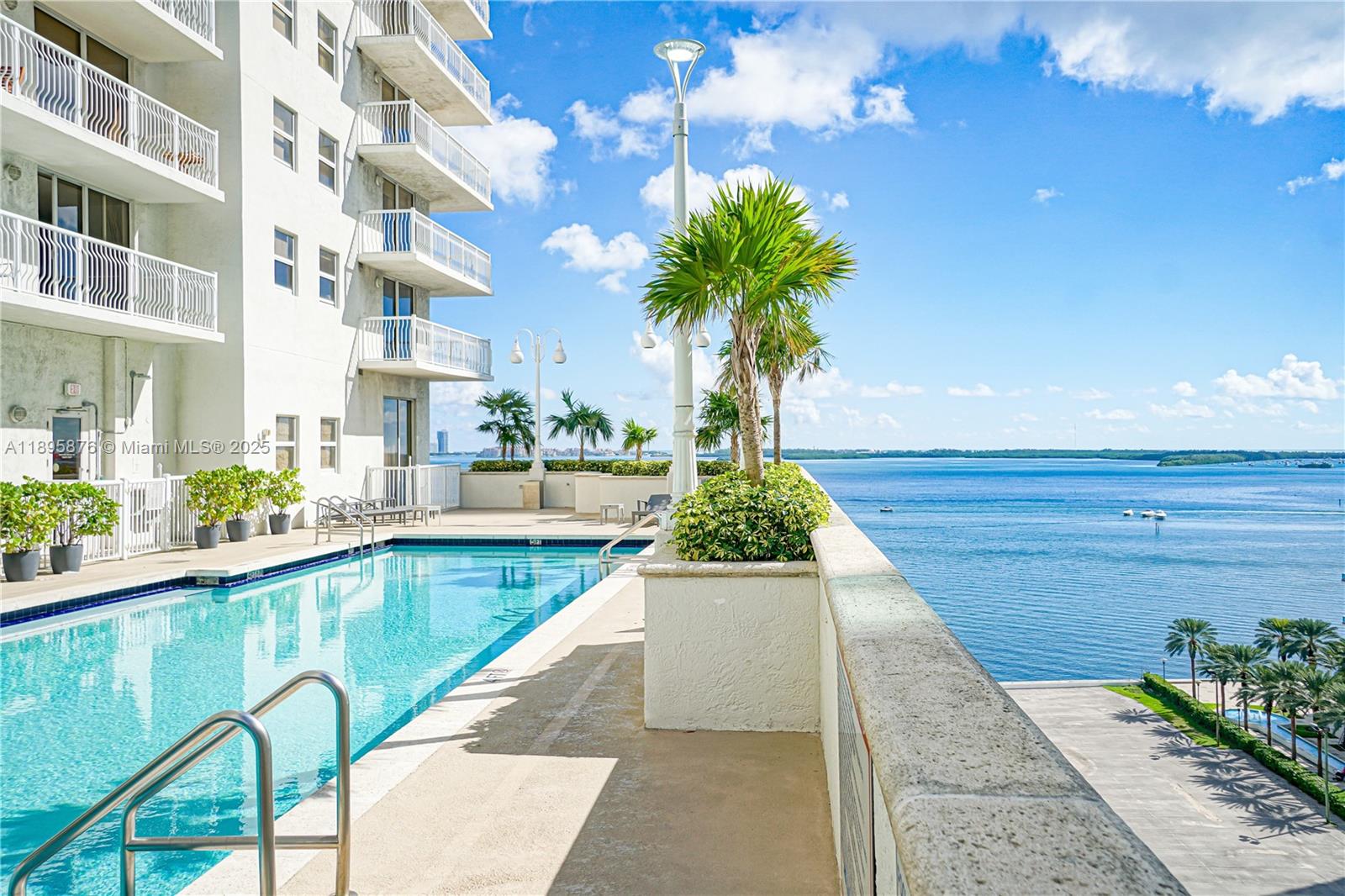 1200 Brickell Bay Dr #2821, Miami FL 33131