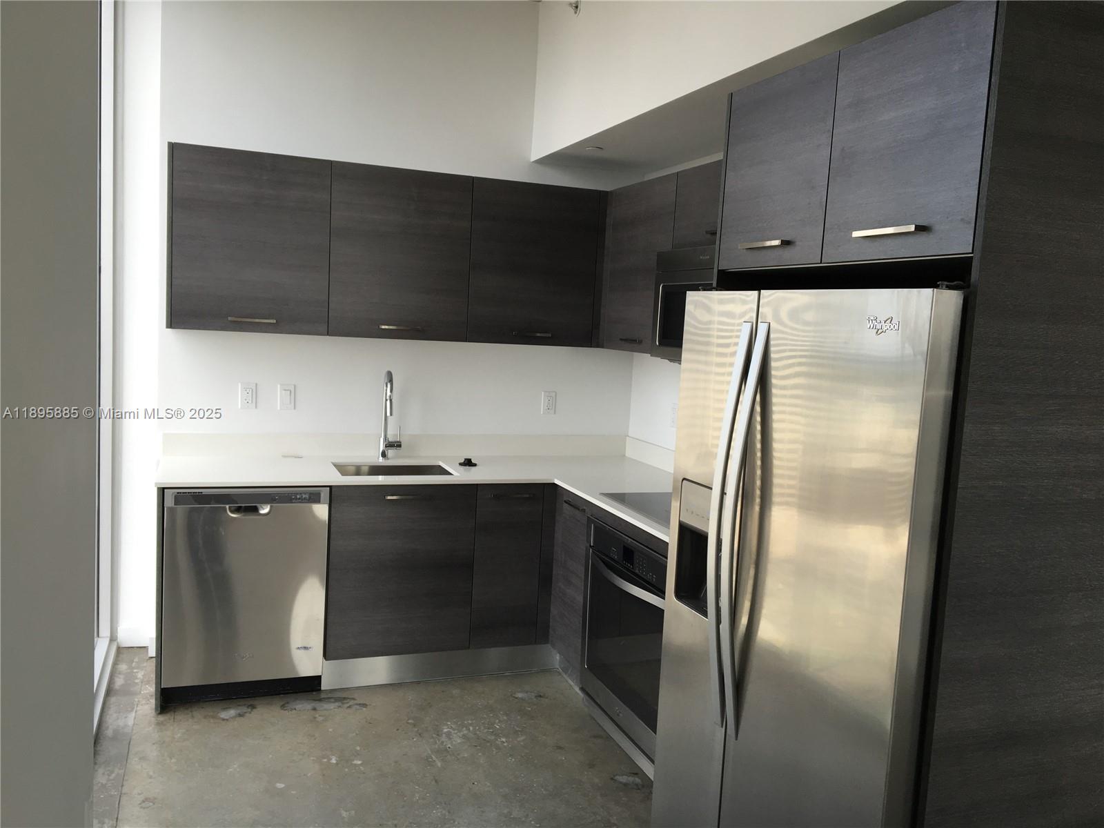 151 SE 1st St #1710, Miami FL 33131