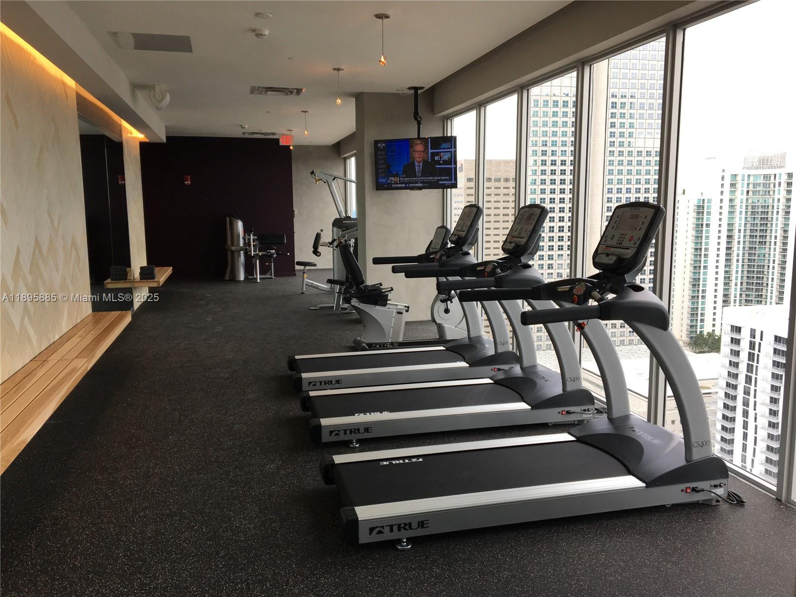 151 SE 1st St #1710, Miami FL 33131