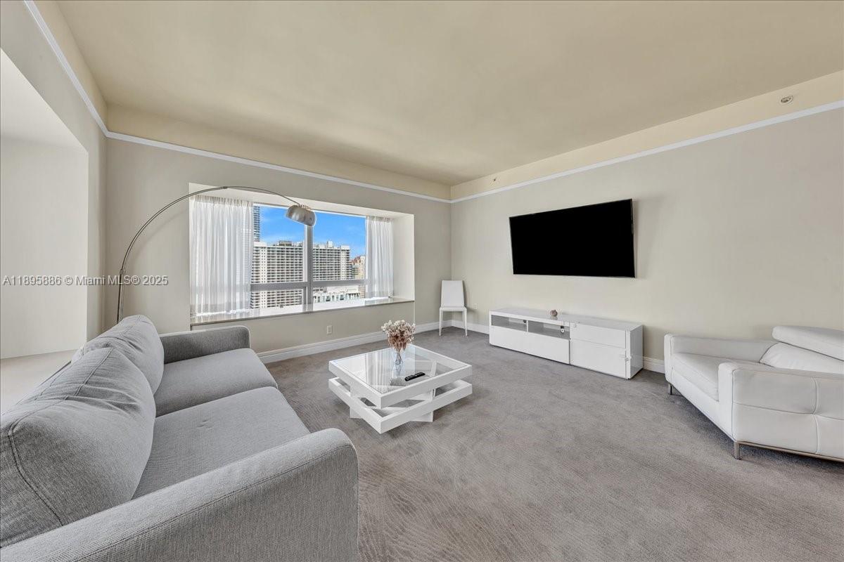 1435 Brickell Ave #3112, Miami FL 33131