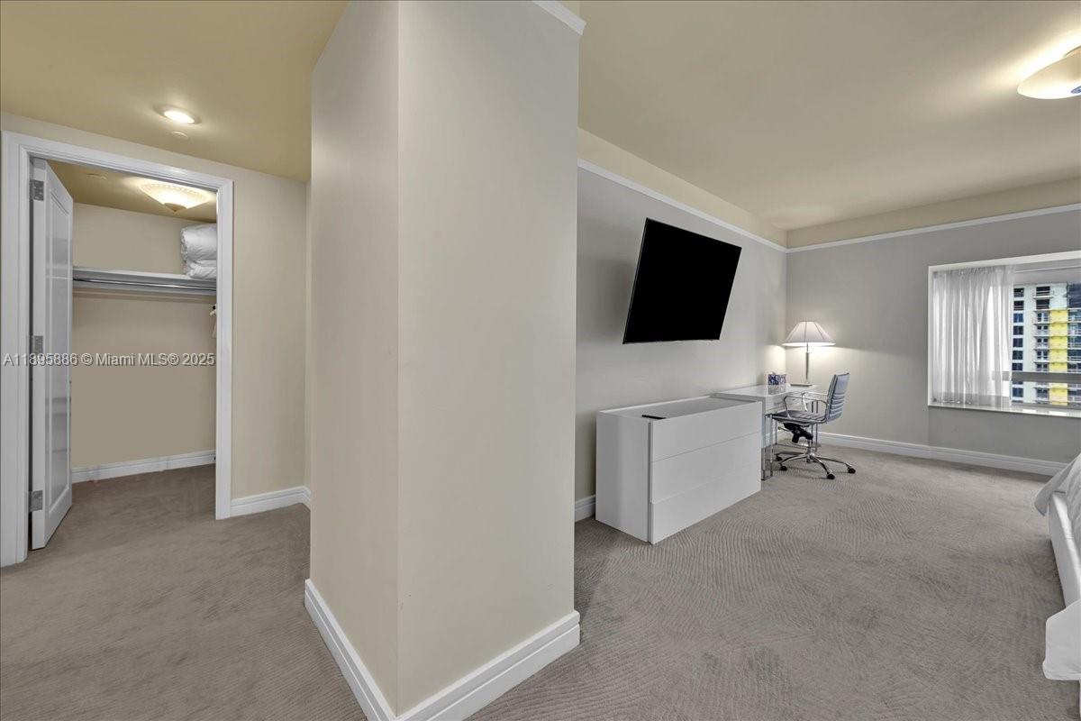 1435 Brickell Ave #3112, Miami FL 33131