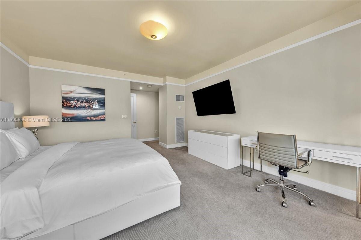 1435 Brickell Ave #3112, Miami FL 33131