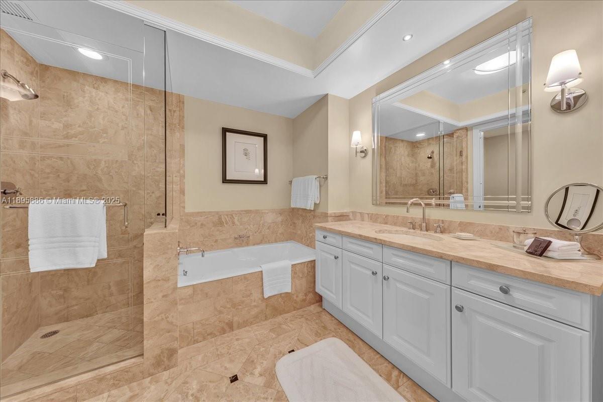 1435 Brickell Ave #3112, Miami FL 33131